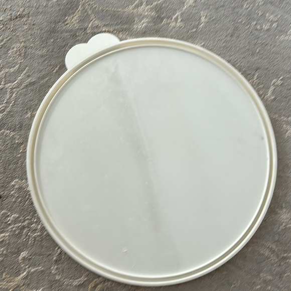 Tupperware 10L pink bowl with lid - Picture 4 of 11